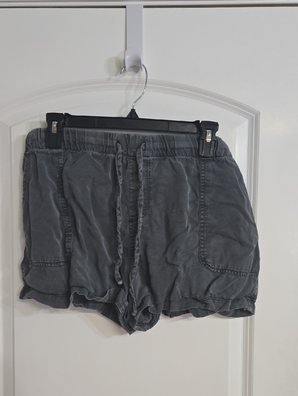 Gap Women's Washed Gray Drawstring Casual Shorts Large